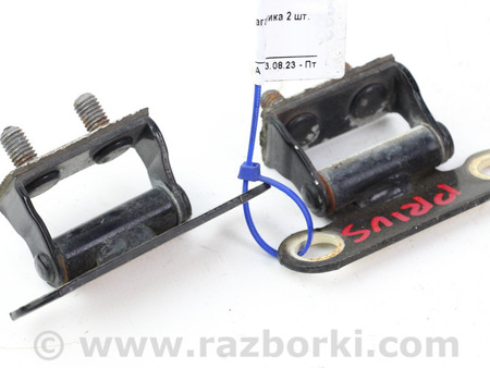 ФОТО Петли кр.багажника 2 шт. для Toyota Prius III XW30 (09-15) Київ