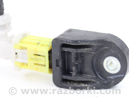 ФОТО Датчик удара фронтальный передний для Toyota Prius III XW30 (09-15) Київ