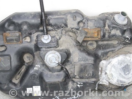 ФОТО Бак топливный пластик для Toyota Prius III XW30 (09-15) Київ