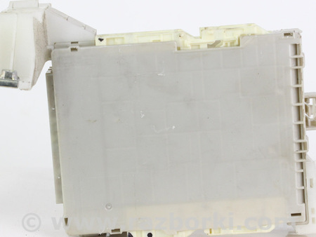 ФОТО Блок предохранителей сервис для Toyota Prius III XW30 (09-15) Київ
