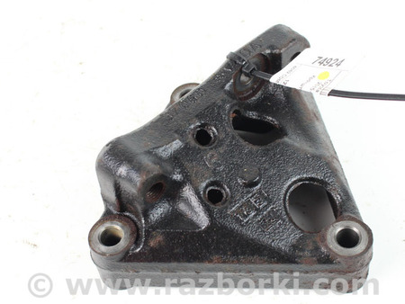ФОТО Детали моторной группы для Toyota Prius IV XW50 (15-22) Київ