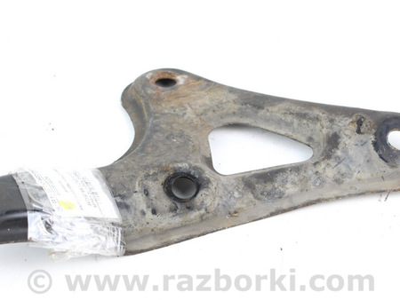 ФОТО Кронштейн передней балки правый для Toyota TC (04-10) Київ