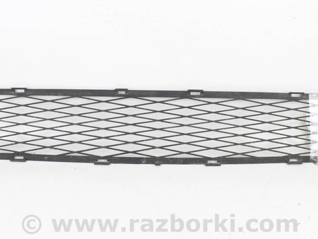 ФОТО Решетка в бампер нижняя для Toyota Yaris (05-11) Київ