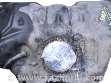 ФОТО Бак топливный пластик для Toyota Yaris (05-11) Київ