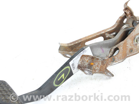 ФОТО Педаль тормоза для Toyota Yaris (05-11) Київ