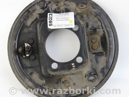 ФОТО Щиток тормозного механизма задний RH для Toyota Yaris (05-11) Київ