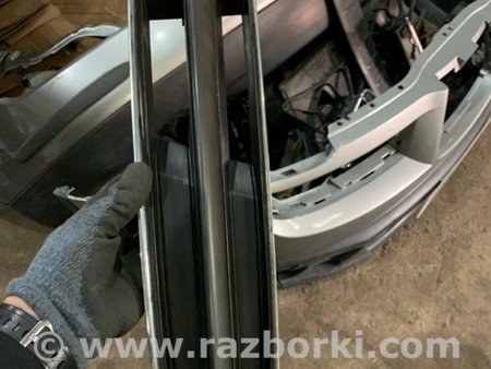 ФОТО Решетка радиатора левая для Subaru Tribeca B9 (05-08) Київ