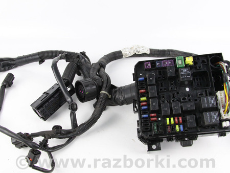 ФОТО Блок предохранителей двигателя для Mitsubishi Outlander XL CW (05-12) Київ