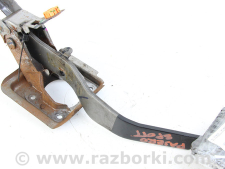 ФОТО Педаль тормоза для Mitsubishi Pajero Sport II (08-15) Київ