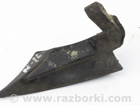 ФОТО Уголок крыла (жабо) для Nissan Almera N16 (00-06) Київ