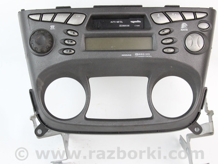 ФОТО магнитофон для Nissan Almera N16 (00-06) Київ