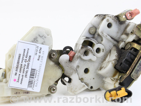 ФОТО Замок двери передний левый электр для Nissan Almera N16 (00-06) Київ