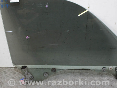 ФОТО Стекло двери переднее правое дефект для Subaru Forester SG S11 (02-08) Київ