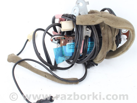 ФОТО Усилитель антены для Toyota Avensis T250 (02.2003-10.2009) Київ