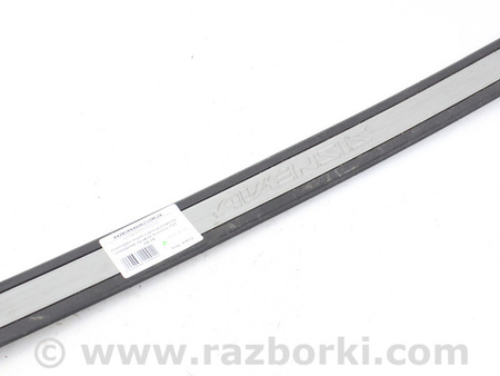 ФОТО Накладка порога декоративная передняя правая для Toyota Avensis T270 (10.2008-12.2012) Київ