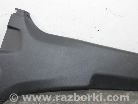 ФОТО Накладка стойки центральной левой нижняя для Toyota Corolla E16/E17 (2012-2018) Київ