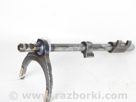 ФОТО Вилка переключения передач для Toyota Corolla E16/E17 (2012-2018) Київ