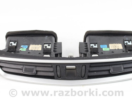 ФОТО Дефлекторы центральных воздуховодов для Nissan Qashqai/Roque Sport J11 (13-21) Київ
