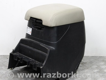 ФОТО Подлокотник кожа бежевый для Mitsubishi Pajero Wagon IV (06-21) Київ