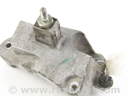 ФОТО Кронштейн КПП для Nissan Juke (10-19) Київ