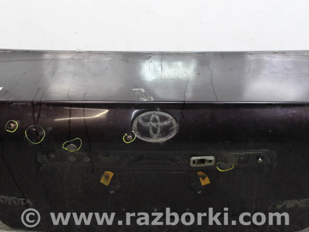 ФОТО Крышка багажника седан дефект для Toyota Avensis (все года выпуска) Київ