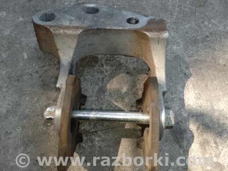 ФОТО Кронштейн двигуна для Mitsubishi Outlander XL CW (05-12) Київ