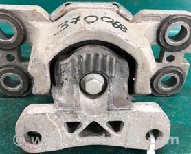 Подушка АКПП Land Rover Evoque (12-18)