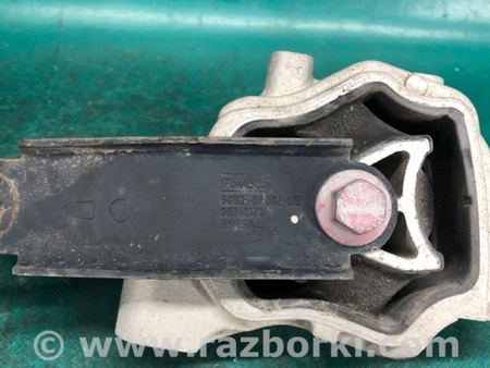ФОТО Подушка двигуна нижня для Land Rover Evoque (12-18) Київ