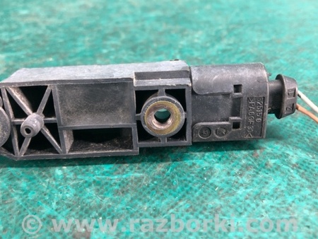 ФОТО Датчик удару для Mercedes-Benz E-CLASS W211 (02-09) Київ