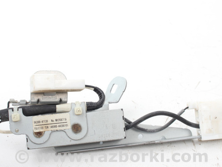 ФОТО Усилитель антены для Toyota Prius III XW30 (09-15) Київ