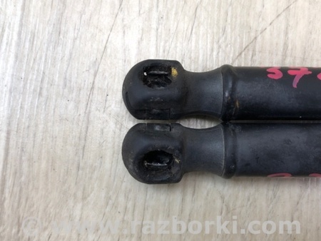 ФОТО Амортизатор кришки багажника для Hyundai Elantra GD (06.2012-04.2015) Київ