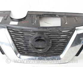 Решетка радиатора не оригинал Nissan X-Trail T32 /Rogue (2013-)