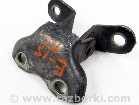 ФОТО Петля двери передней левой низ для Toyota Corolla E140/E150 (11.2006-08.2013) Київ