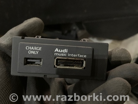 ФОТО Зарядное гнездо для Audi (Ауди) A3 III 8V (12-20) Київ