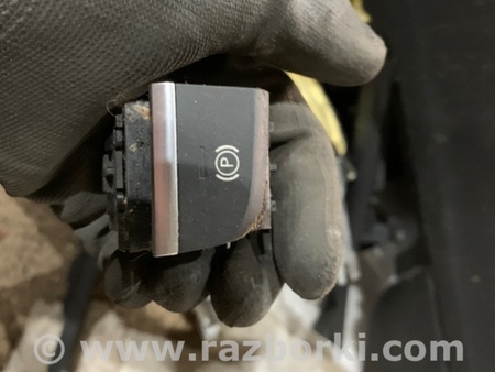 ФОТО Кнопка стояночного тормоза для Audi (Ауди) A3 III 8V (12-20) Київ