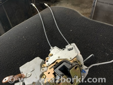 ФОТО Замок двери передний правый для Subaru Forester SG S11 (02-08) Київ