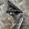 Кронштейн передний правый Subaru Forester SG S11 (02-08)