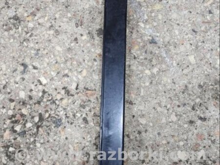 ФОТО Направляющая стекла передняя правая для Subaru Forester SG S11 (02-08) Київ