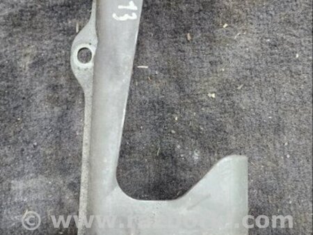 ФОТО Кронштейн правый для Subaru Forester SG S11 (02-08) Київ