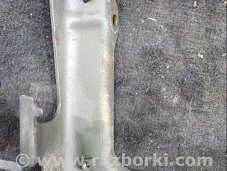ФОТО Кронштейн правый для Subaru Forester SG S11 (02-08) Київ