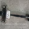 Ограничитель двери передний левый Subaru Forester SG S11 (02-08)