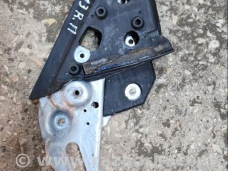 ФОТО Кронштейн передний правый для Subaru Forester SG S11 (02-08) Київ