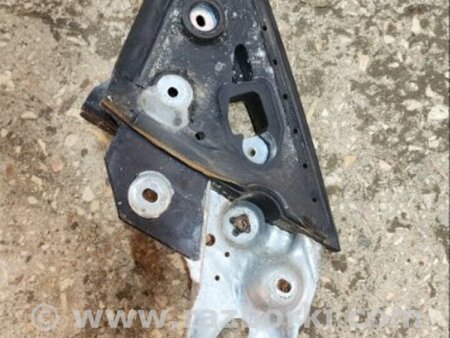 ФОТО Кронштейн передний правый для Subaru Forester SG S11 (02-08) Київ