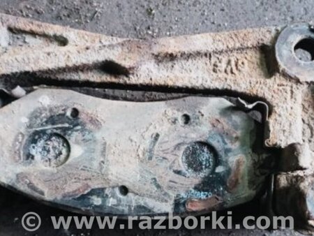 ФОТО Скоба суппорта передняя правая для Subaru Forester SG S11 (02-08) Київ