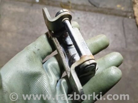 ФОТО Петля багажника задняя правая для Subaru Forester SG S11 (02-08) Київ