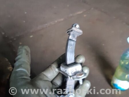 ФОТО Ограничитель двери задний правый для Subaru Forester SG S11 (02-08) Київ