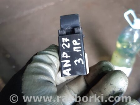 ФОТО Кнопка задняя правая для Subaru Forester SG S11 (02-08) Київ