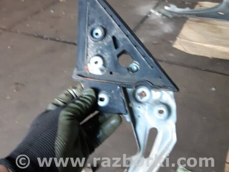 ФОТО Кронштейн передний правый для Subaru Forester SG S11 (02-08) Київ