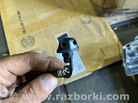 ФОТО Форсунка омывателя задняя для Subaru Forester SG S11 (02-08) Київ
