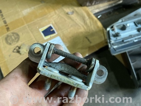 ФОТО Петля багажника правая для Subaru Forester SG S11 (02-08) Київ